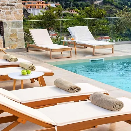 Barozziana Private Heated Pool & Jacuzzi
