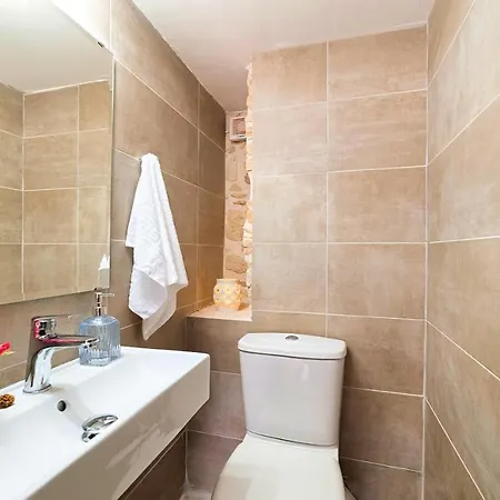 Barozziana Private Heated Pool & Jacuzzi Rethymno (Crete)