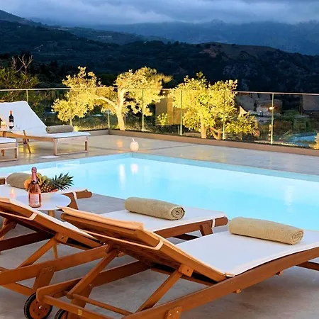 Barozziana Private Heated Pool & Jacuzzi Villa *