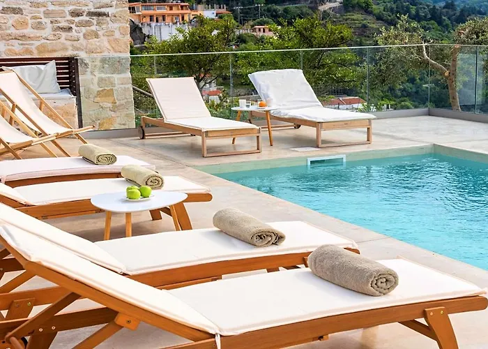 Barozziana Private Heated Pool & Jacuzzi