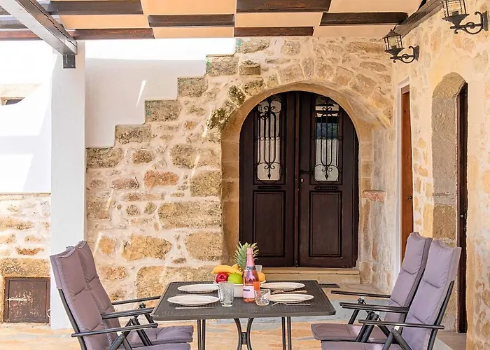 Barozziana Private Heated Pool & Jacuzzi Rethymno (Crete)