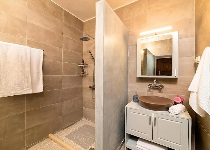 Barozziana Private Heated Pool & Jacuzzi Villa