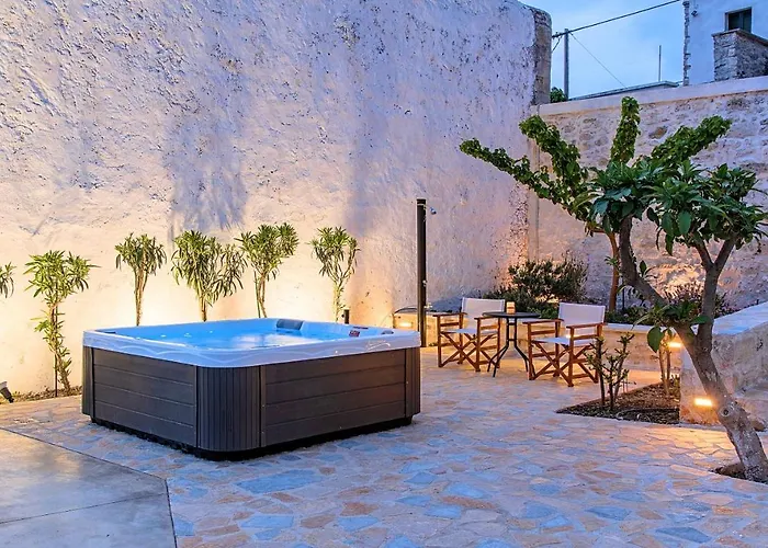 Villa Barozziana Private Heated Pool & Jacuzzi Rethymno (Crete)