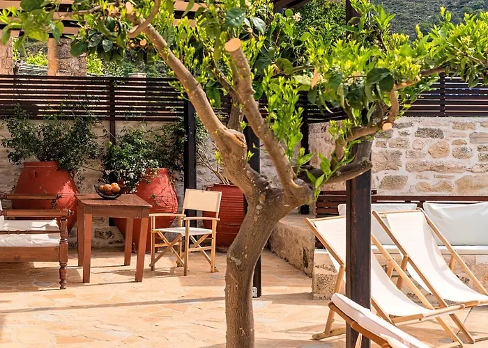 Barozziana Private Heated Pool & Jacuzzi